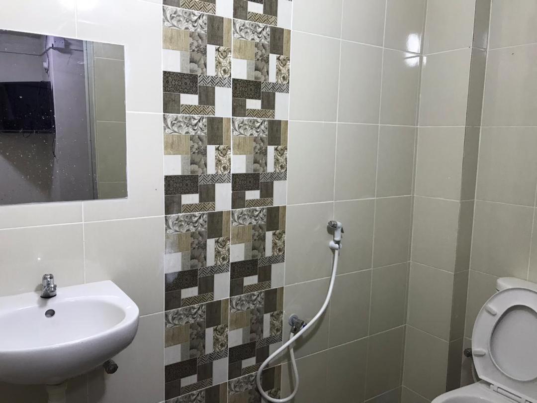 Axlite Hotel Taiping Exterior photo